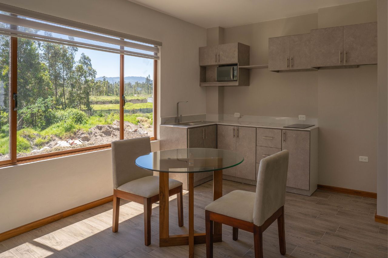 Descubre cómo mejorar tu calidad de vida disfrutando tu jubilación en Club Lomas si eres de Miami, Florida