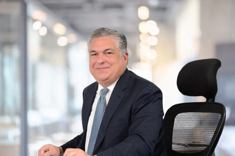 Panamá hacia la sostenibilidad: liderazgo legal de Francisco Martinelli